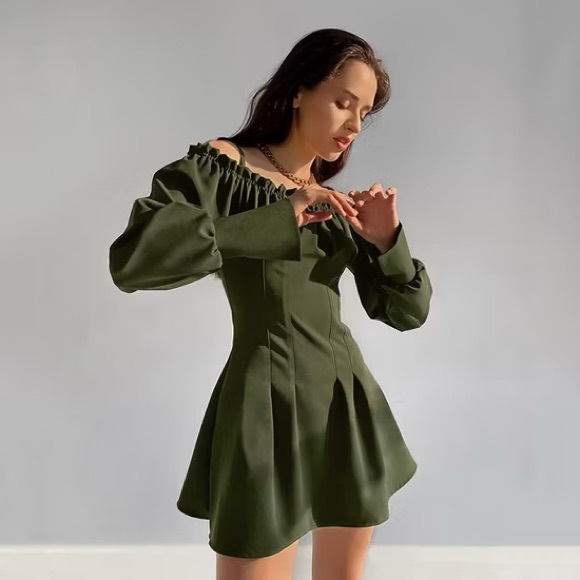 Off shoulder long sleeve khaki princess dress - Picture 2 of 10
